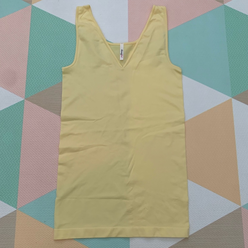 NWOT - Skinnytees Shapewear V-Neck Tank - Yellow